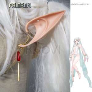 @DISHWASHER1910 Frieren elf cosplay: gold and white costume with delicate chains, long cape, elf ears and leg rings from Sousou no Frieren